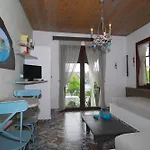 Apartment Dimitra *